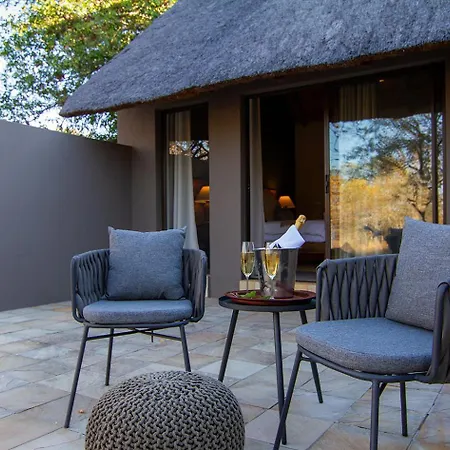 Tomo Safari Lodge Hoedspruit Exterior photo