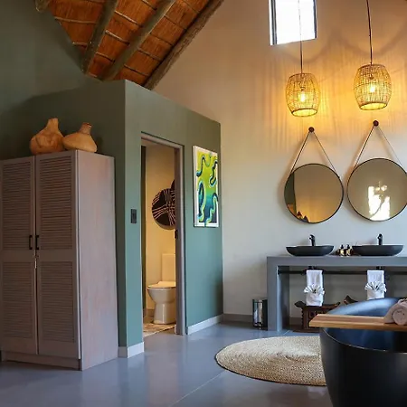 Tomo Safari Lodge Hoedspruit Exterior photo