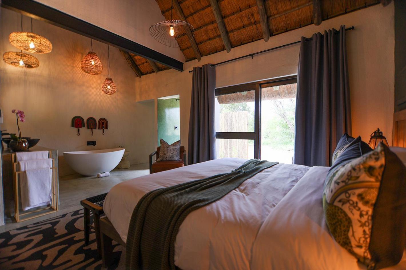 Tomo Safari Lodge *